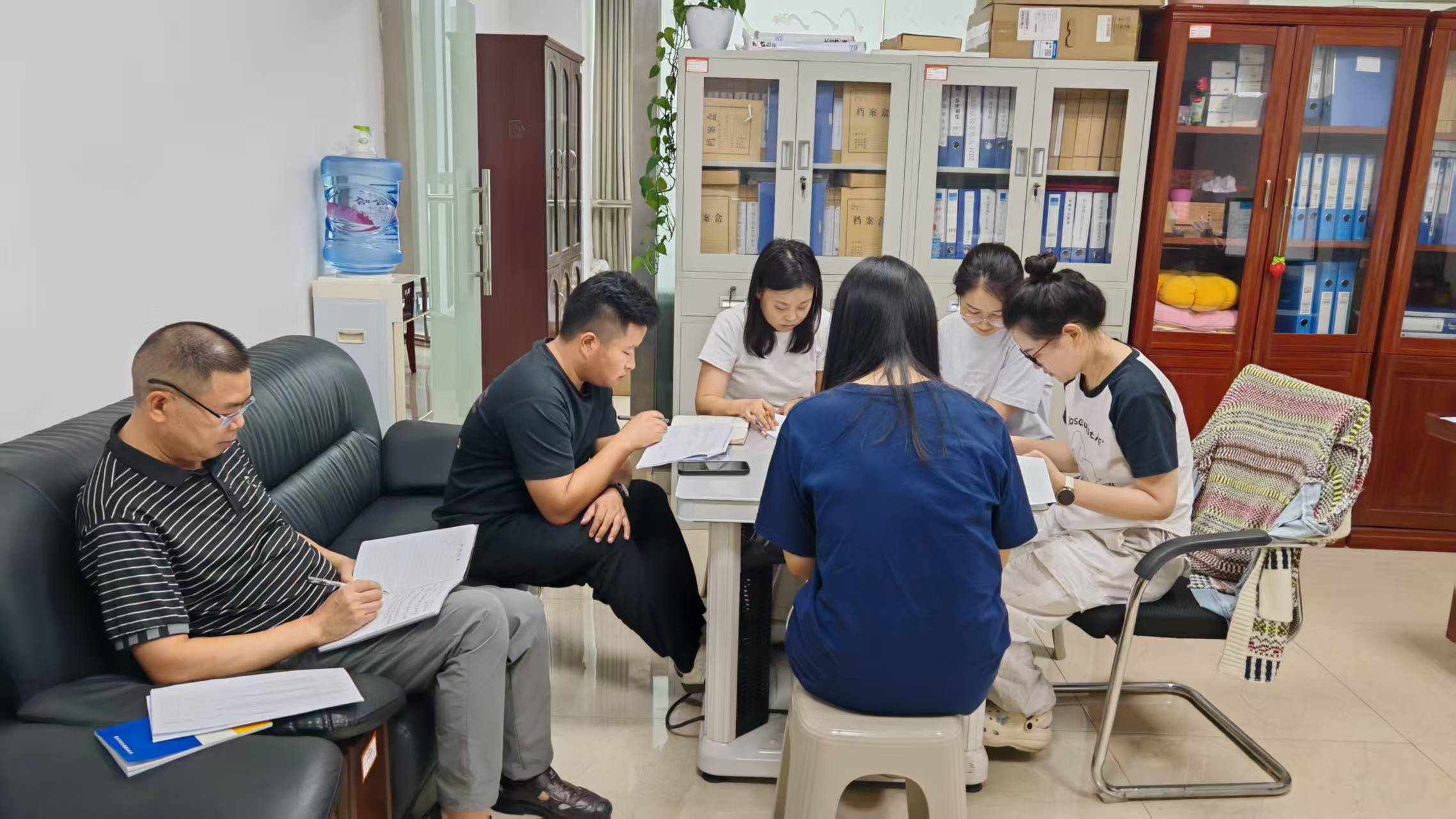 2377c2c1983f4edcba93e68907a6503.jpg 2377c2c1983f4edcba93e68907a6503.jpg