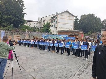 参赛队5.jpg 参赛队5.jpg